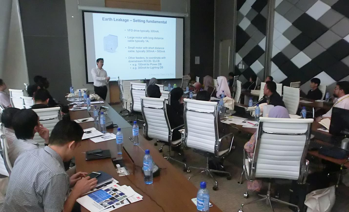 Protection Relay Seminar Protection Relays for Industrial Electrical Solutions MunHean